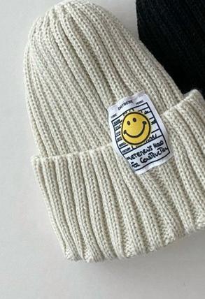 Smiley Face Autumn Knitted Kids Beanie Cap One Size Fits all Up to 6 years